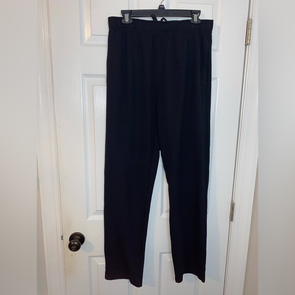 Orvis lightweight black pants. Size L